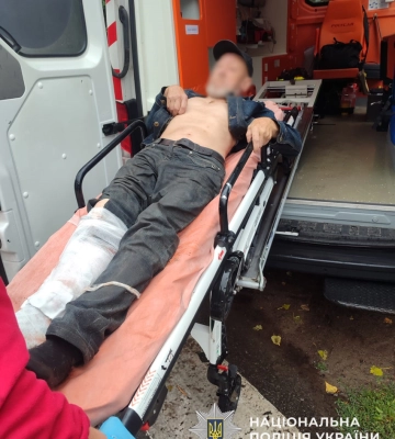 Чернігові поліцейський офіцер громади першим надав допомогу травмованому чоловіку
