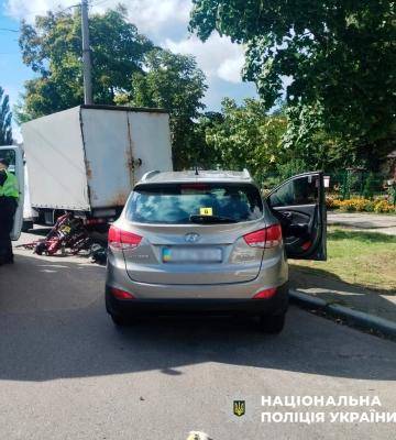 У Києві літня водійка водійка автомобіля «Hyundai» скоїла смертельний наїзд на старенького пішохода. ФОТО