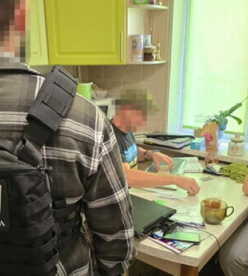 Корректировал удары по военным объектам в пяти областях: на Киевщине задержан агент ФСБ, - СБУ. ФОТОрепортаж