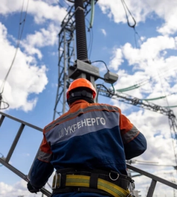 Росіяни обстріляли енергетичні та газові об’єкти в шести областях