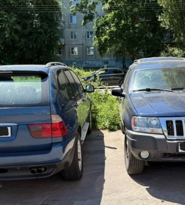 На потреби ЗСУ передадуть 6 автомобілів, які ввезли як гуманітарну допомогу, але потім продали