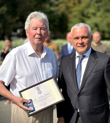 Очільник Одеської ОВА похизувався костюмом, дорожчим, ніж у Єрмака