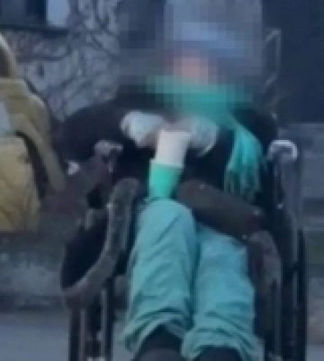 На Одещині судитимуть жінку, яка примушувала жебракувати власну матір та намагалася підкупити дільничного