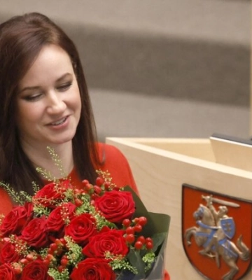 Родственники с Донбасса, ездила в Россию. Что еще известно о новом премьере Литвы