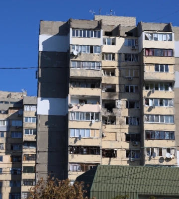 Який вигляд має Центральний район Херсона після обстрілу російських військ. ФОТО