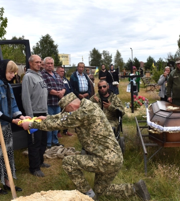 У Луцьку на вулиці Львівській автомобіль збив жінку