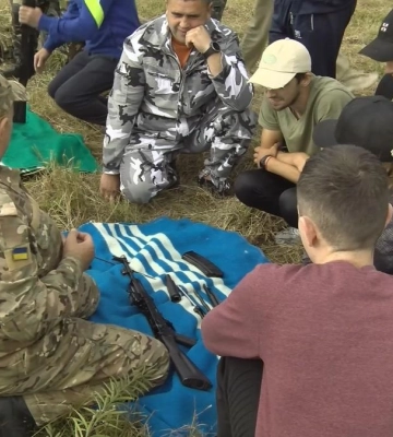 Громадяни Рівненщини готуються до спротиву ворогу (ВІДЕО)