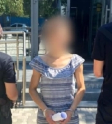 В Одесі затримали 35-річну жінку, яка розповсюджувала серед населення особливо небезпечний психотроп