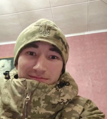 Великописарівська громада попрощалася з полеглим воїном Василем Тарасенком