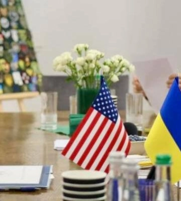 У Львові посол США прийшла в захват від котячого мера Левчика, - ФОТО