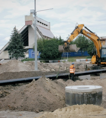 У Тростянці відновлюють Привокзальну площу