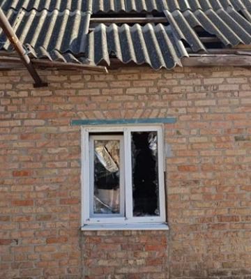 Россияне обстреляли Никопольщину, пострадали 2 человека - ОВА