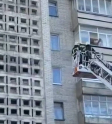 У Луцьку рятувальники запобігли самогубству чоловіка (відео)