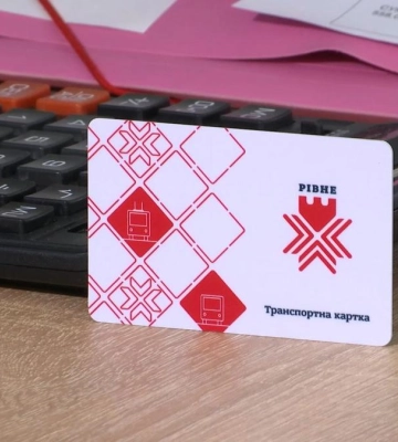 Транспортні картки в Рівному стали доступні всім (ВІДЕО)