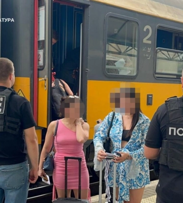 На Закарпатті жінку засуджено за обвинуваченням у вбивстві старенької матері, - прокуратура
