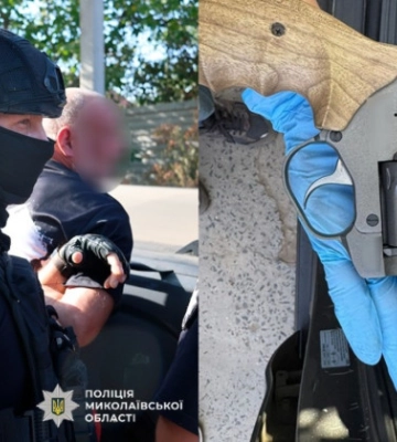 У Миколаєві затримали двох зловмисників, які вимагали у чоловіка 7 тисяч доларів неіснуючого боргу