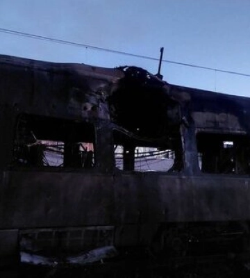 Россияне нанесли удар по железной дороге в Винницкой области: поврежден поезд Интерсити, поезда курсируют с опозданиями (обновлено)