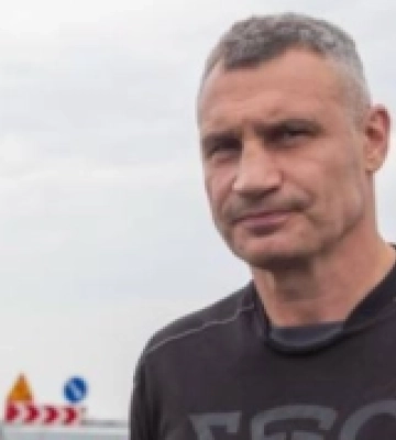 Київ усю ніч перебував під атакою росіян із повітря