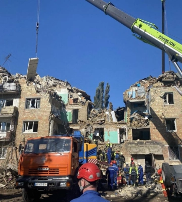 22 загиблих: у Дарницькому районі Києва завершилася пошуково-рятувальна операція
