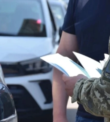 В Україні зафіксували перші виїзди чоловіків 18–22 років, але є винятки — Демченко