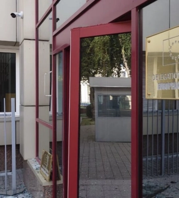 Кошта: Росія навмисне вдарила по представництву ЄС у Києві