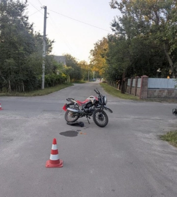 У Рівненському районі зіткнулися два мотоцикли: травмувалися пенсіонер і підліток