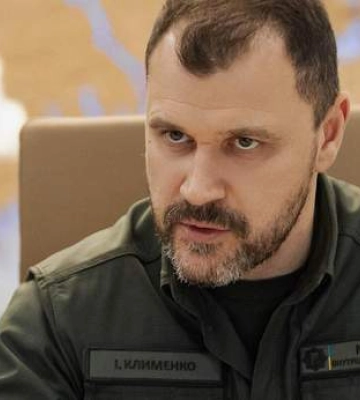 Ракета в Киеве полностью разрушила подъезд многоэтажки, – Клименко