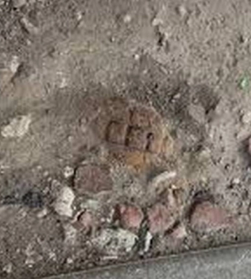 У Львові поблизу зупинки транспорту знайшли гранату