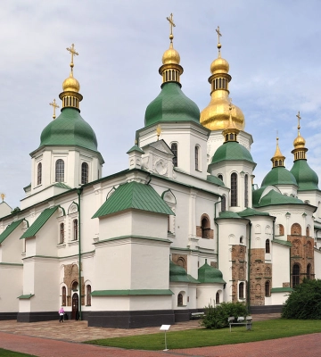 Киевскую митрополию УПЦ официально связали с РПЦ: запретят ли теперь церковь