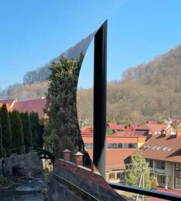 Яке мальовниче село в Україні називають маленькою Швейцарією