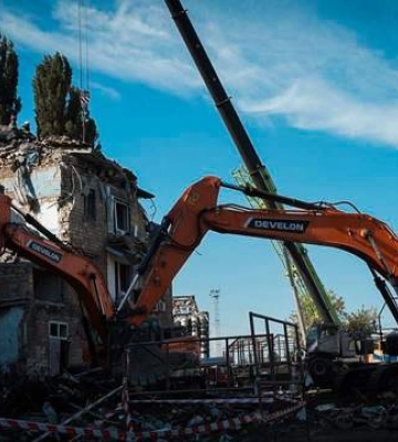 Росіяни вдарили КАБами по Дніпропетровщині, є загиблий та постраждалі