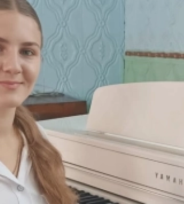 Юна корчанка здобула перемогу на Всеукраїнському фестивалі-конкурсі «Найталановитіші люди України» Юна корчанка здобула перемогу на Всеукраїнському фестивалі-конкурсі «Найталановитіші люди України»