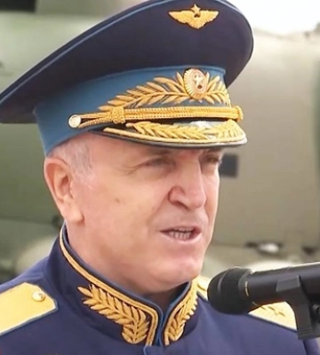 Сообщено о подозрении генералу РФ, приказавшему бомбить театр в Мариуполе
