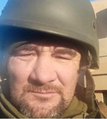 Планував привітати з днем народження дружину, а замість вітань рідні отримали звістку про загибель: спогади про Героя з Волині