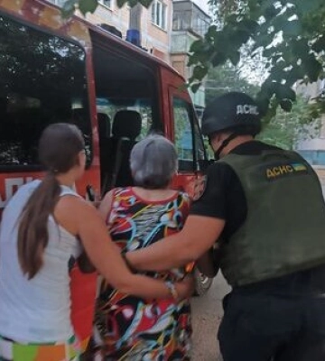 Одна женщина погибла вследствие российского артобстрела Никополя, - ОВА. ФОТО