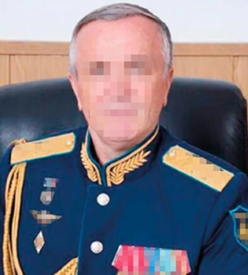 Генералу-окупанту повідомили про підозру в організації авіаударів по драмтеатру та пологовому в Маріуполі