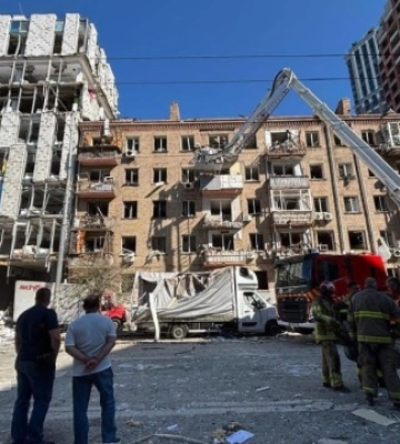 Внаслідок нічної ворожої атаки на Київ пошкоджені 225 житлових будинків, відселення потребують 23 родини
