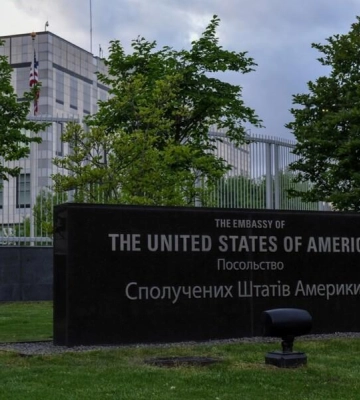Посольство США в Киеве вечером отреагировало на удар РФ, процитировав Трампа