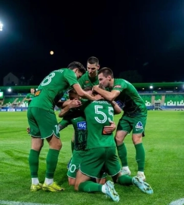 Фиорентина отыгралась с 0:2, минусовав Полесье из еврокубков