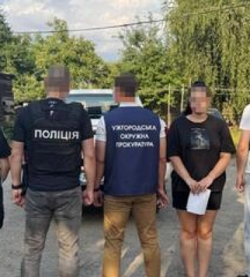 Правоохоронці затримали підозрювану у торгівлі людьми