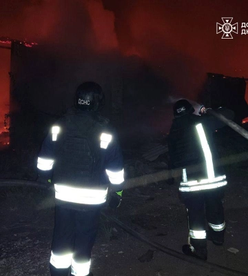 В Днепре дроны РФ повредили пожарную часть и ранили двух человек, в области есть жертвы