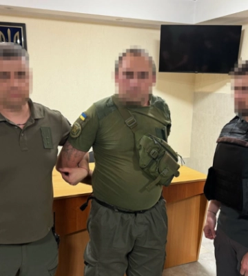 На Запоріжжі інспектора колонії судитимуть за постачання ув’язненим наркотиків і телефонів