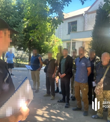 ДБР затримало п&#039;ятьох військових, які відмовилися повертатися на службу: на них чекає суд