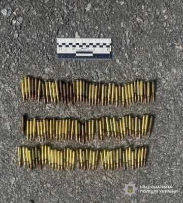 На Львівщині домашнього насильника затримали ще й за зберігання боєприпасів, - поліція