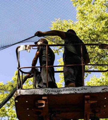 Як на Херсонщині намагаються захистити дороги й місто від дронів