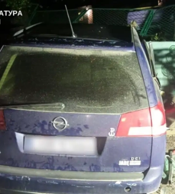 На Рівненщині нетверезий водій перевищив швидкість і влетів у паркан: є жертва