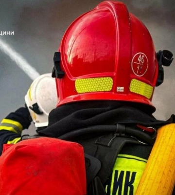 У Львівському районі на ходу загорівся бус