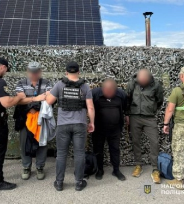 На Закарпатті затримали львів’янина, який організував «бізнес» на переправленні чоловіків за кордон На Закарпатті затримали львів’янина, який організував «бізнес» на переправленні чоловіків за кордон