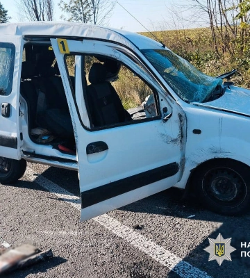 На Черкащині внаслідок зіктнення легковика і вантажівки загинув чоловік та постраждала жінка. ФОТО На Черкащині внаслідок зіктнення легковика і вантажівки загинув чоловік та постраждала жінка. ФОТО