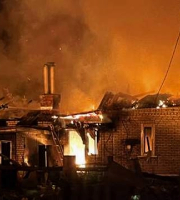 Россияне массированно атаковали одну из общин Сумской области: есть пожары и пострадавшие